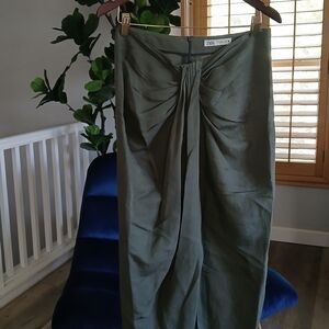 Zara Women's Olive Green Skirt. Size L